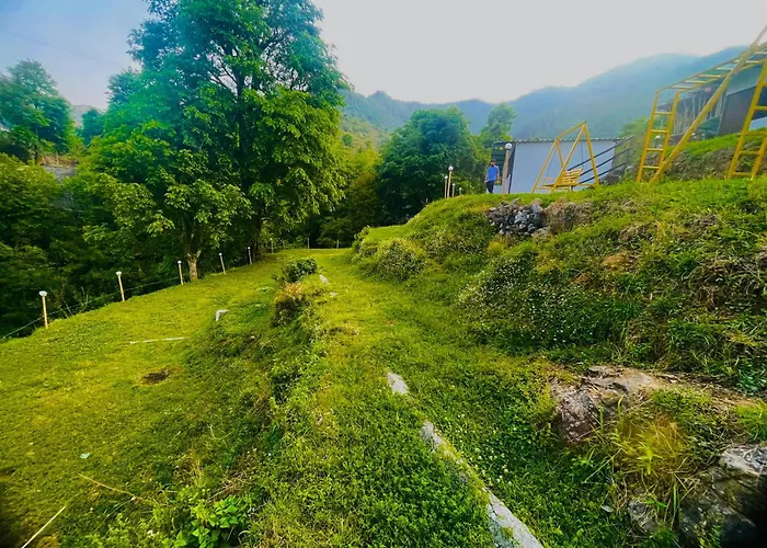 Hostel: The Escape Resort